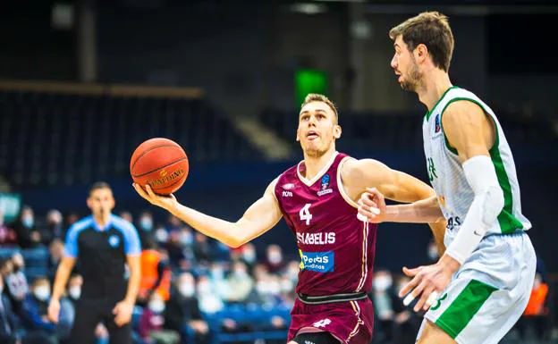 El Bilbao Basket hace oficial el fichaje del base serbio Nikola Radicevic